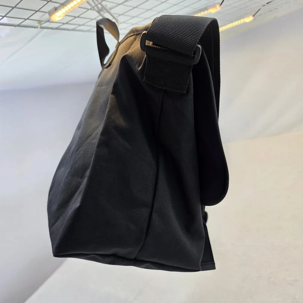 Carhartt WIP Reflective Parcel Bag Black Adjustable Messenger Bag A201035